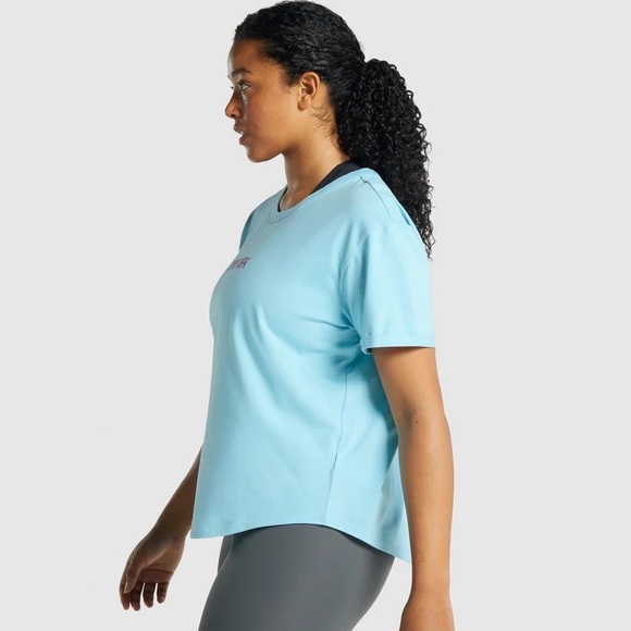 Gymshark Graphic T-Shirt Light Blue - Picture 2 of 5